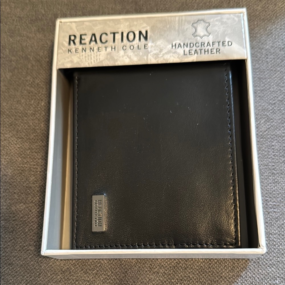 Kenneth Cole Reaction Black Leather Wallet